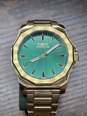 Invicta Men's Gold Watch with Emerald Green Dial